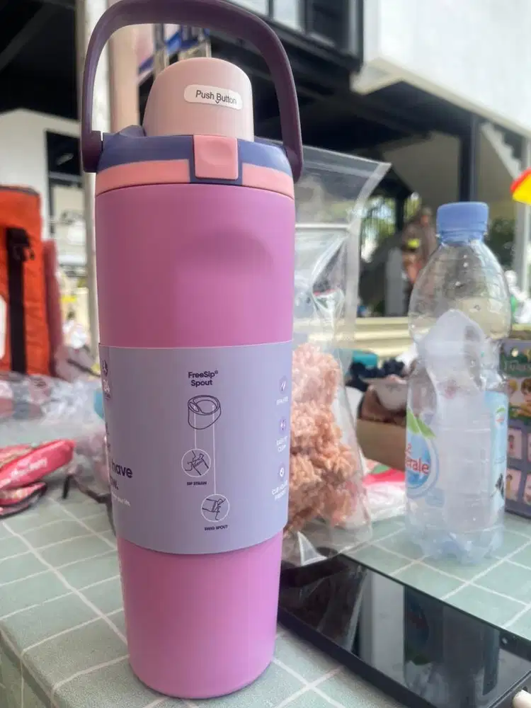 Tumbler owala pink 30 oz