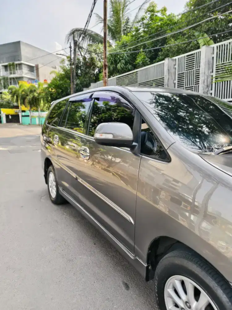 Inova V 2013 matic barong
