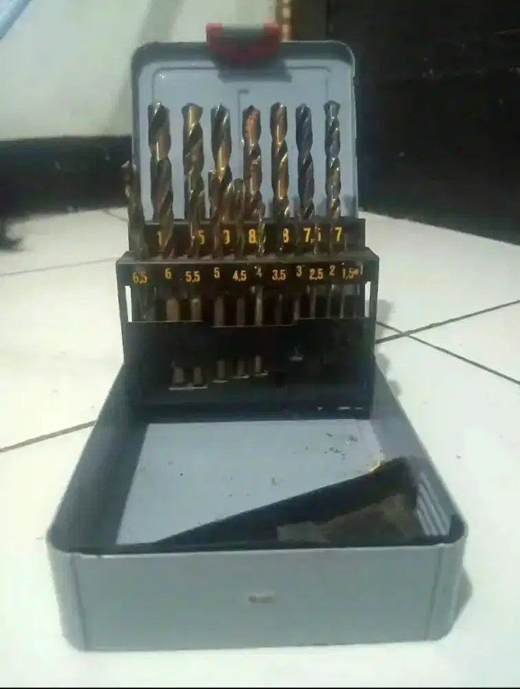 Perkakas borongan bisa bt hp setara harga