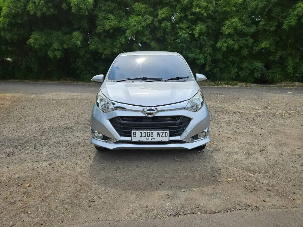 Daihatsu Sigra 1.2 R Deluxe Tahun 2019 Silver Manual. Mobil Siap Pakai