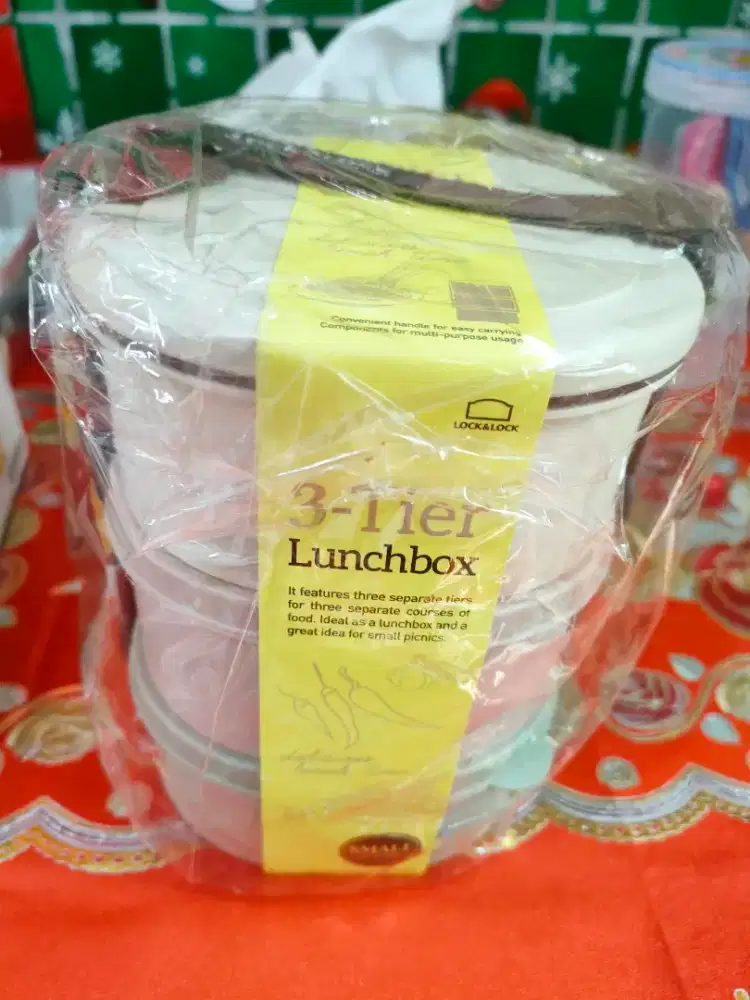 Di jual Lunchbox 3 tingkat