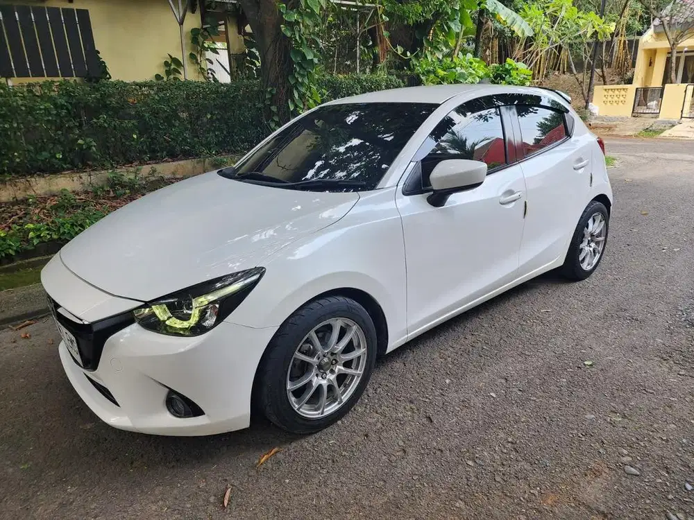 Mazda 2 GT 2015 Nik 2014