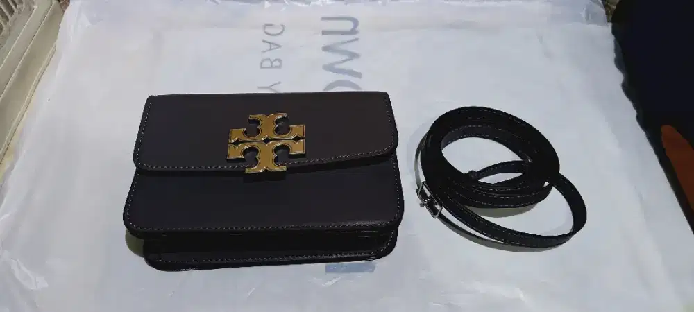 Tas samping Toryburch