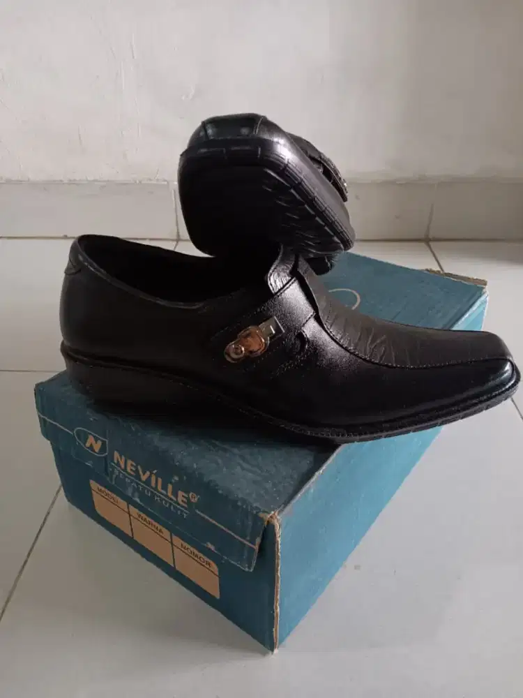 Sepatu Pantofel Pria model elegan