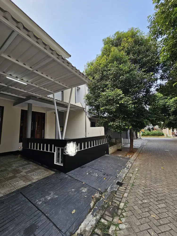 Disewakan Rumah tinggal lingkungan Asri dekat taman one gate system