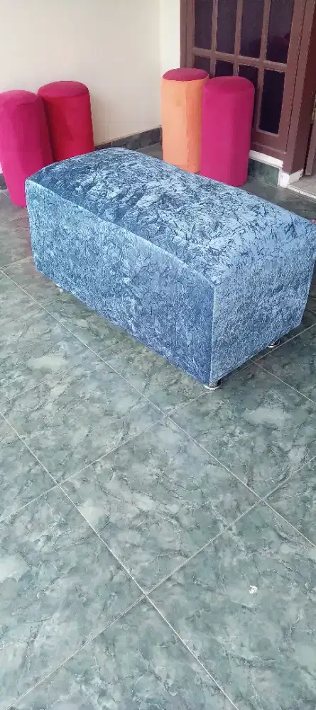 Sofa panjang / stoll begns