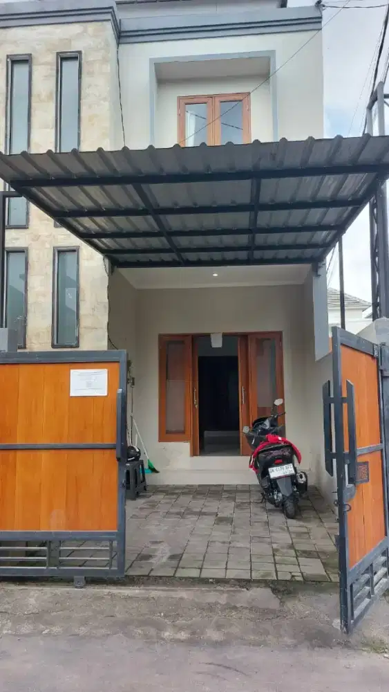 Rumah minimalis modern lokasi strategis di antasura