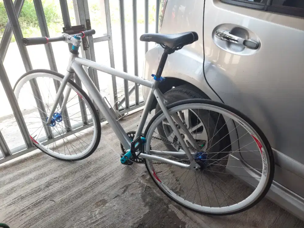 Sepeda fixie united evo east