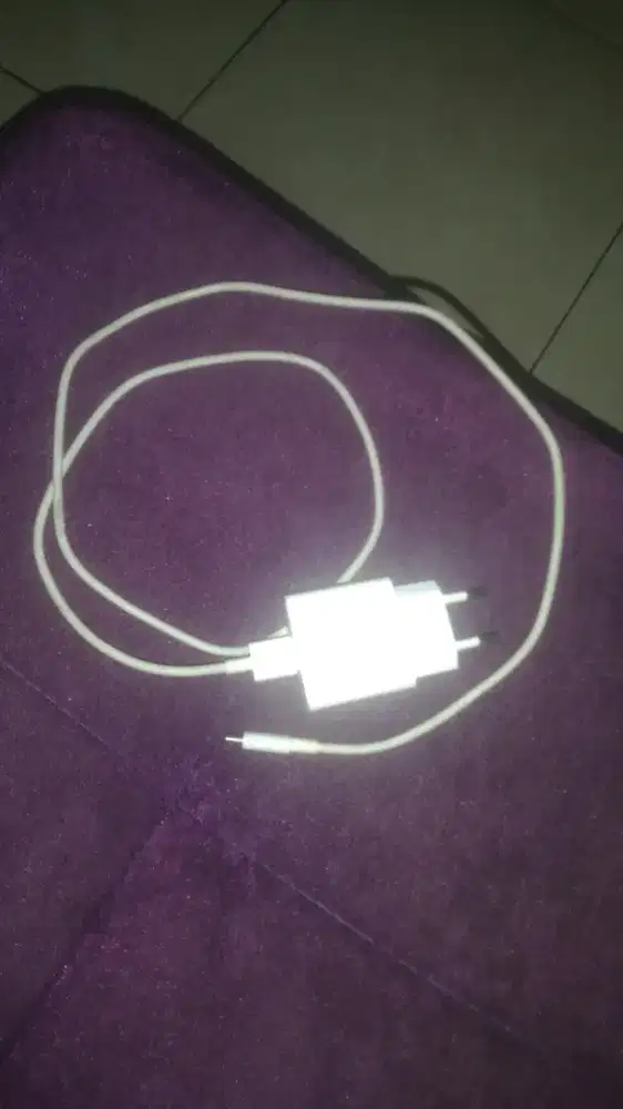 Casan redmi tipe c kondisi normal lokasi jurang mangu barat bintaro