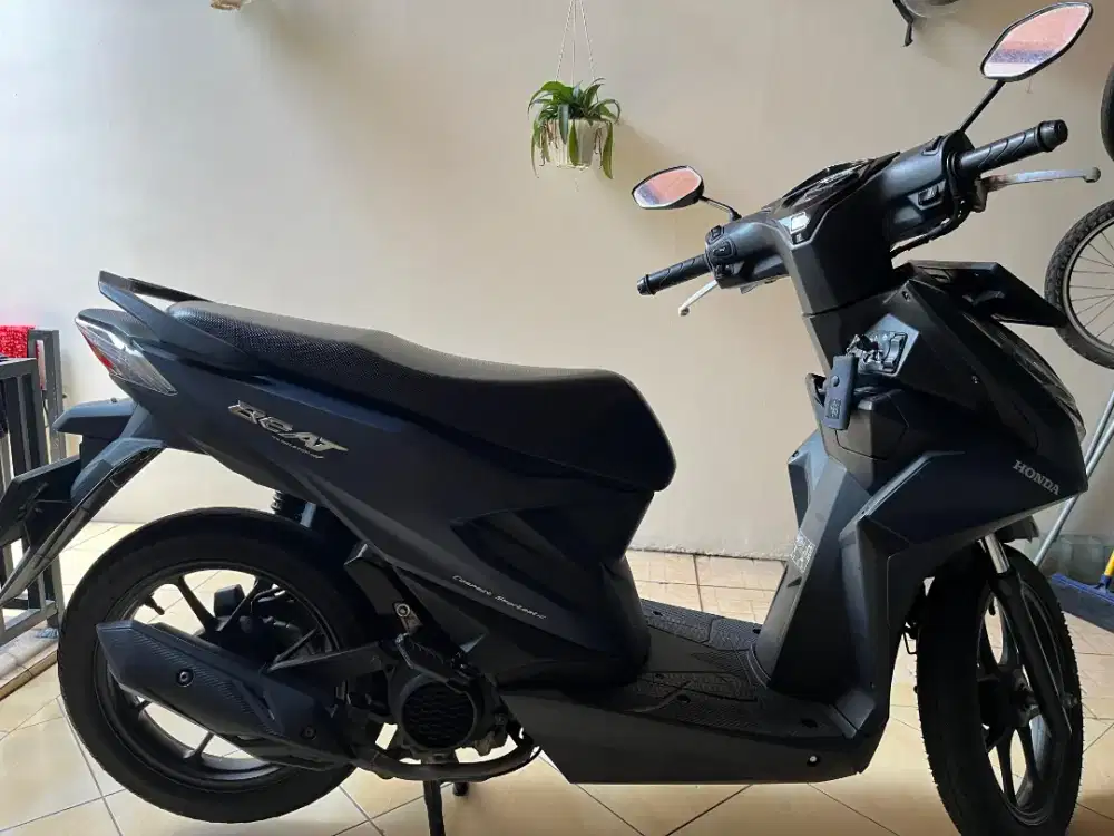 Jual Honda beat Deluxe mate blue tahun 2022 CBS ISS