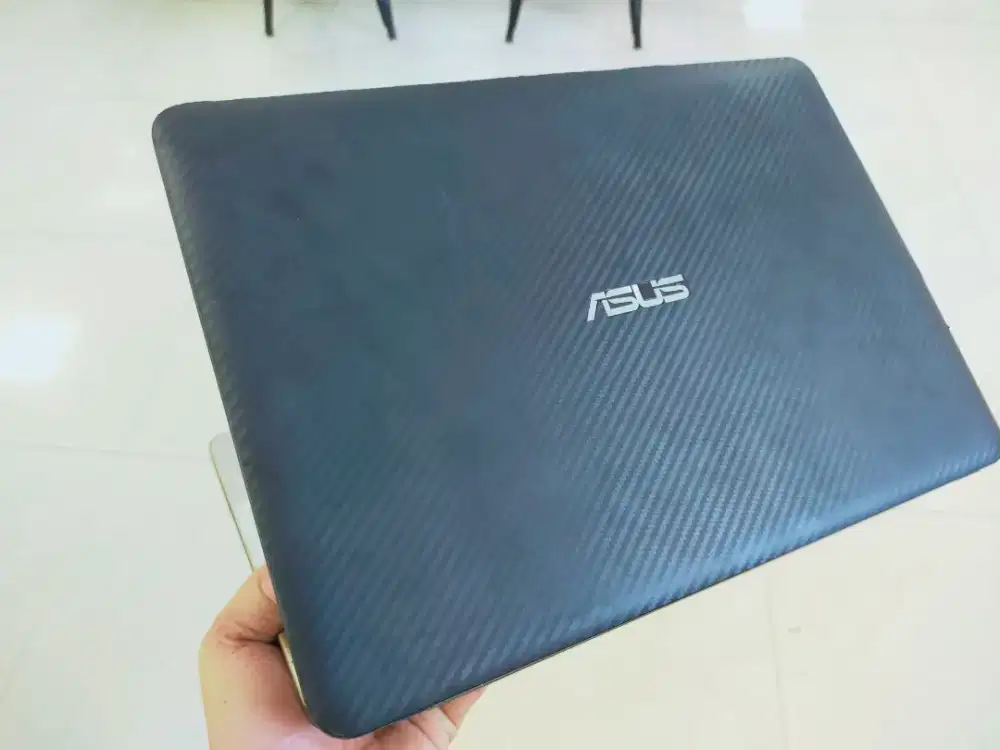 Dijual laptop Asus X441B A9-9124 Ram 8GB SSD 256GB Win 11 Siap pakaI