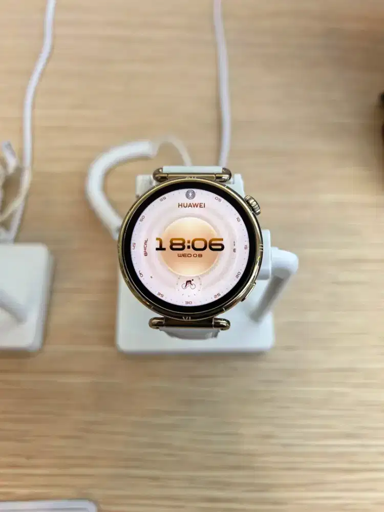 [SMARTWATCH] HUAWEI Watch GT 6 41mm White Leather Free FreeBuds 6i