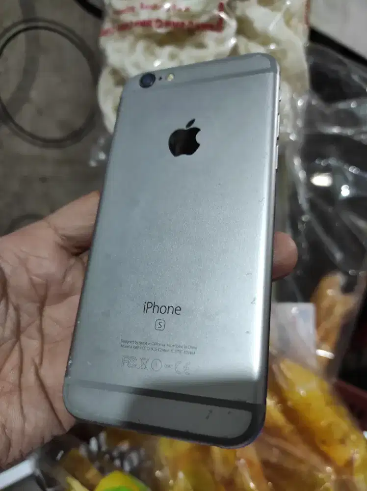 Iphone 6s 64gb hp aja,minus kena air jd cuma getar aja layar mati