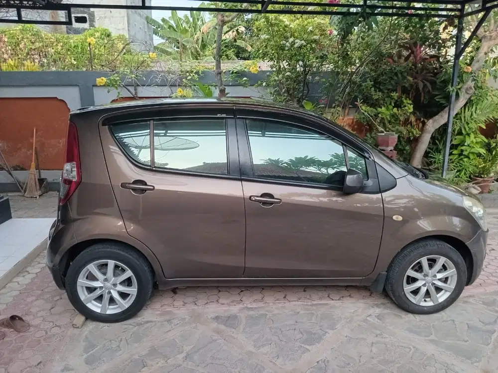 Suzuki Splash 2011 Low Kilometer