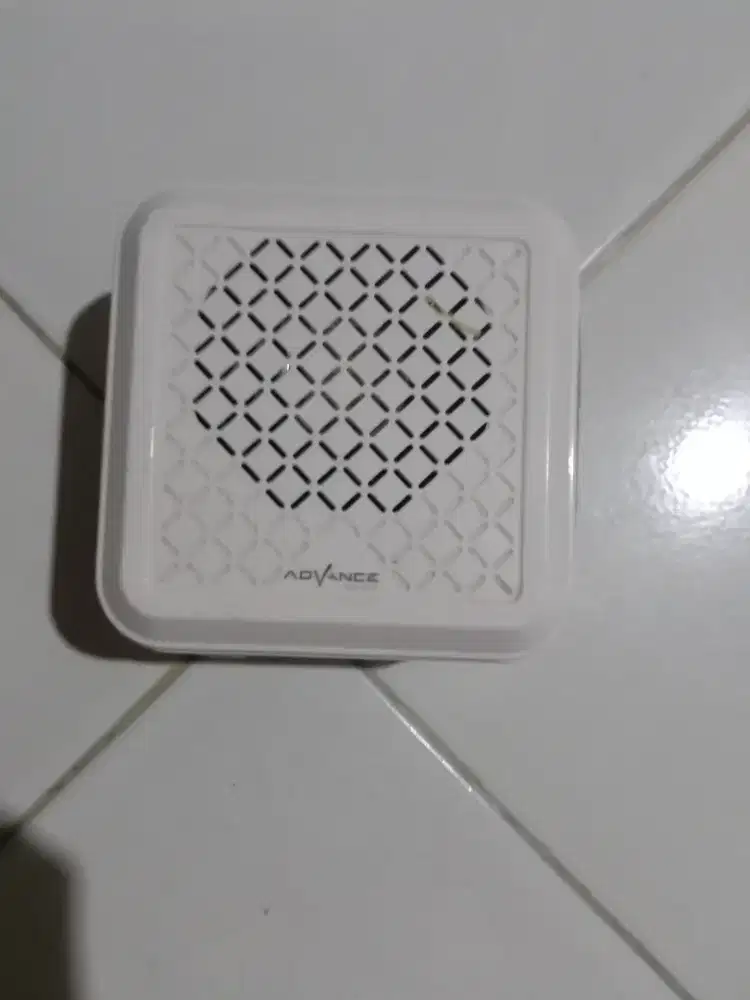 Speaker portabel Advance