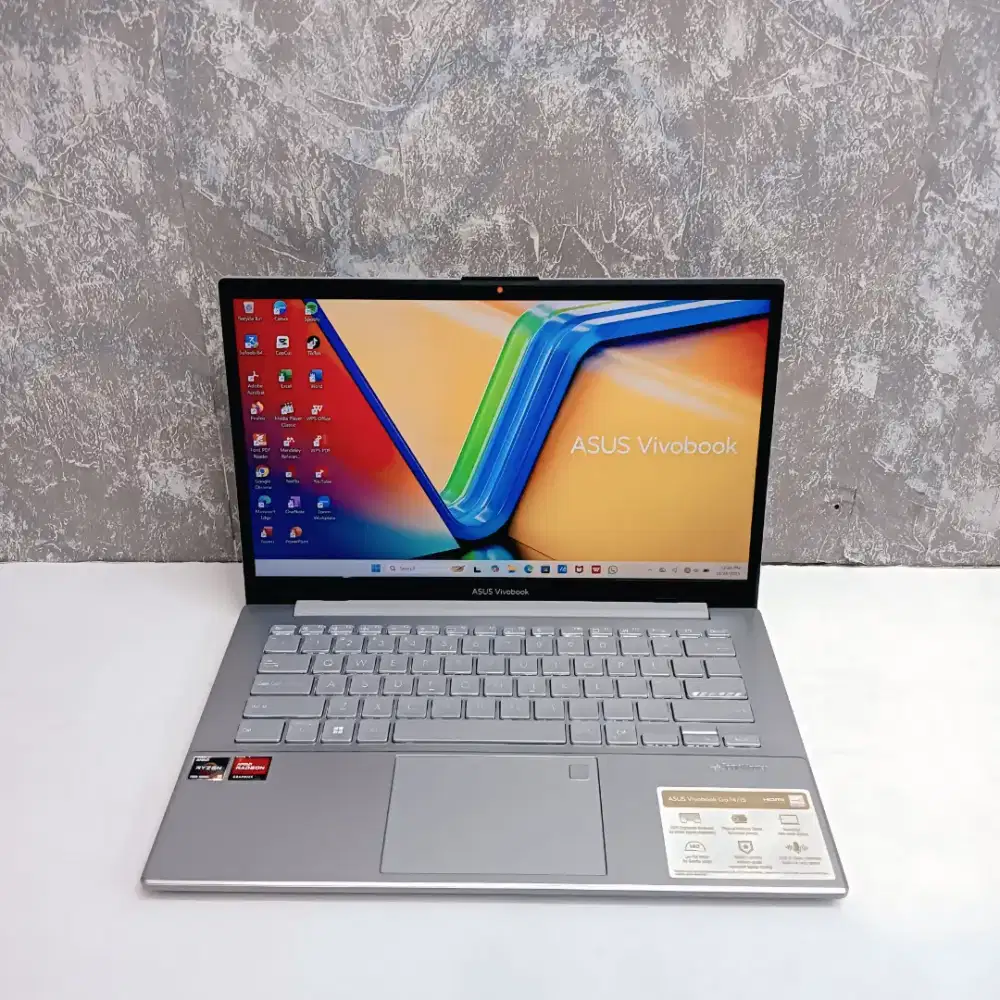 Laptop Asus Vivobook E1404F