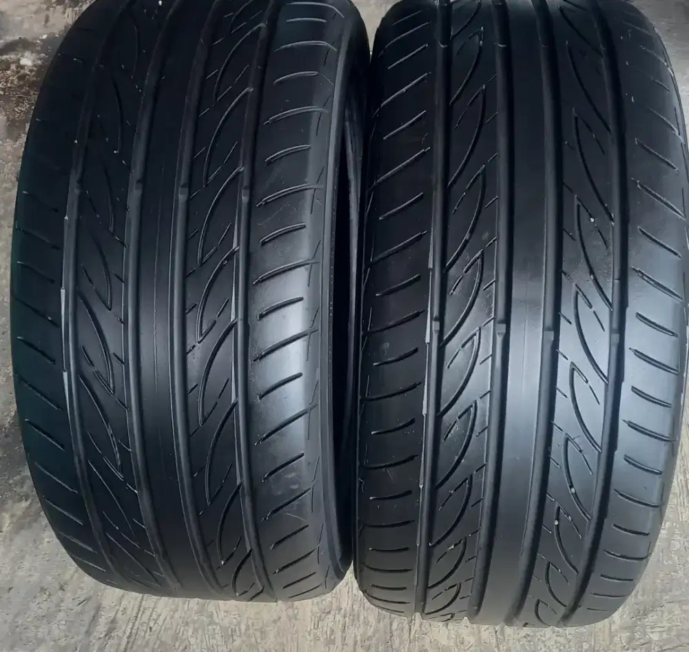 Ban yokohama advan FLEVA ukuran 255/40/18