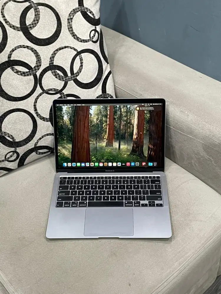 MacBook Air 2020 13” Core i5 16/256GB Gray CTO