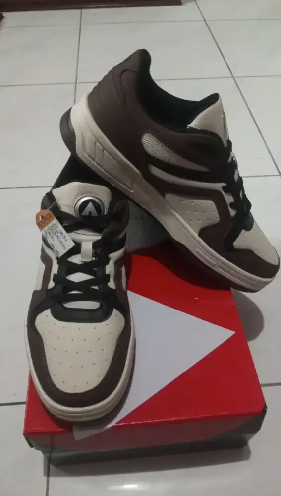 Sepatu Air Walk Darby