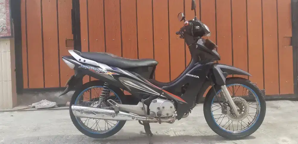 Honda karisma X 2005 B DKI jakarta surat lengkap