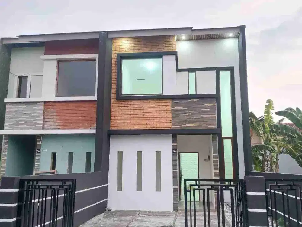 Rumah SIAP HUNI Mezanine Akses Jalan Lebar di Pedurungan