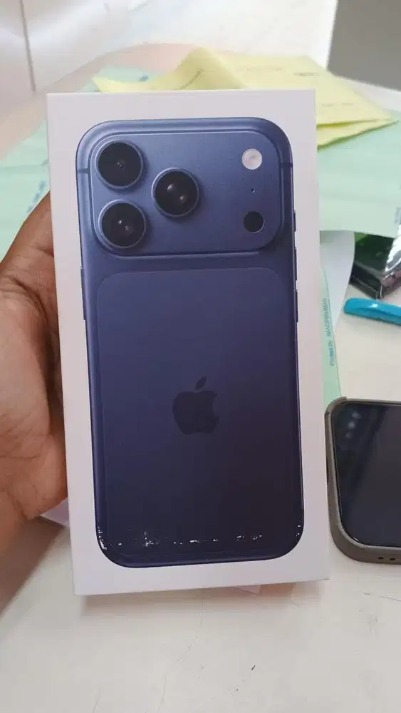 Ready iphone 17 pro blue