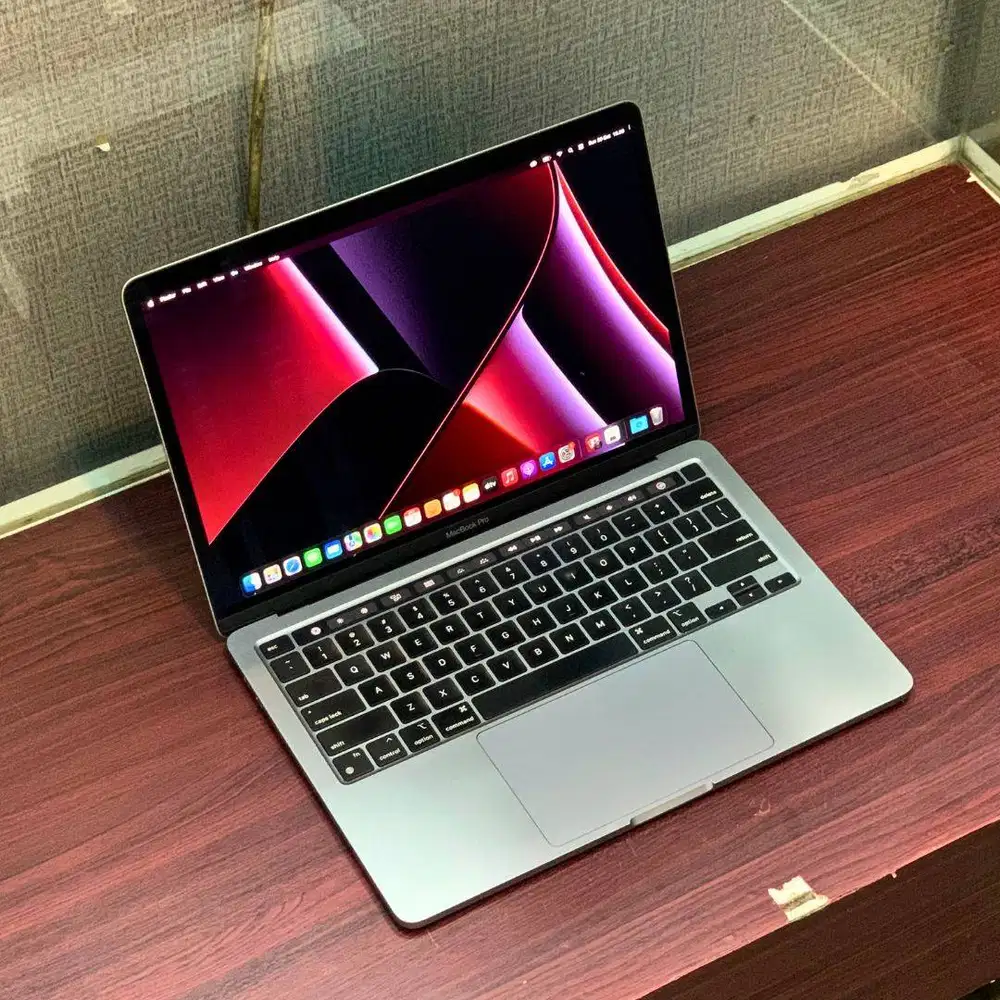 MACBOOK PRO M1 TOUCHBAR 8GB/256GB