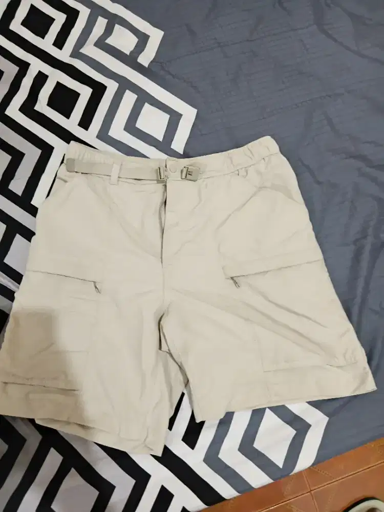 Jual celana Uniqlo Geared