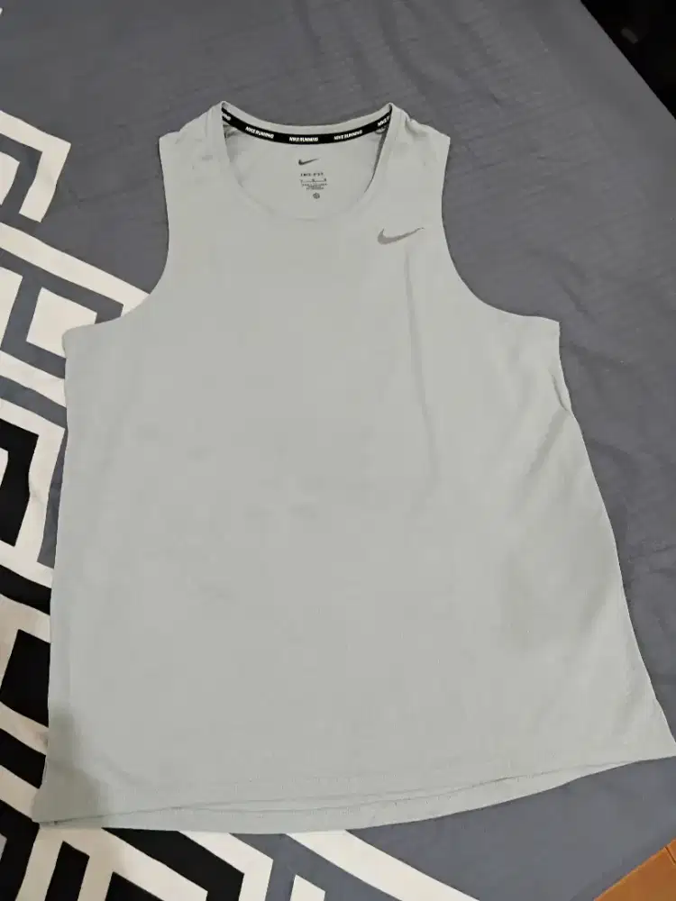 Jual tanktop Pria Nike dri-fit miler running original