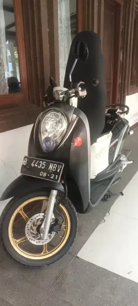 Jual scoopy karbu 2011