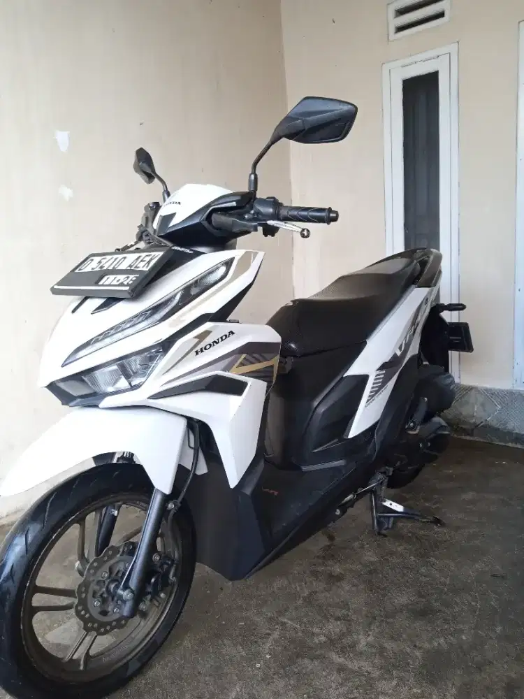 HONDA VARIO 125 CBS ISS SP WHITE