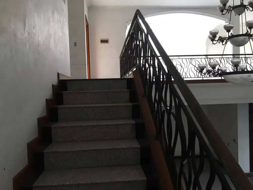 Rumah 2 Lantai Nol Jalan Raya Imam Bonjol Kartini Darmo Dr Soetomo Sby