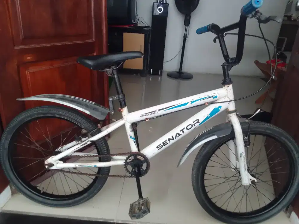 Sepeda BMX UK 20 tinggal gowes