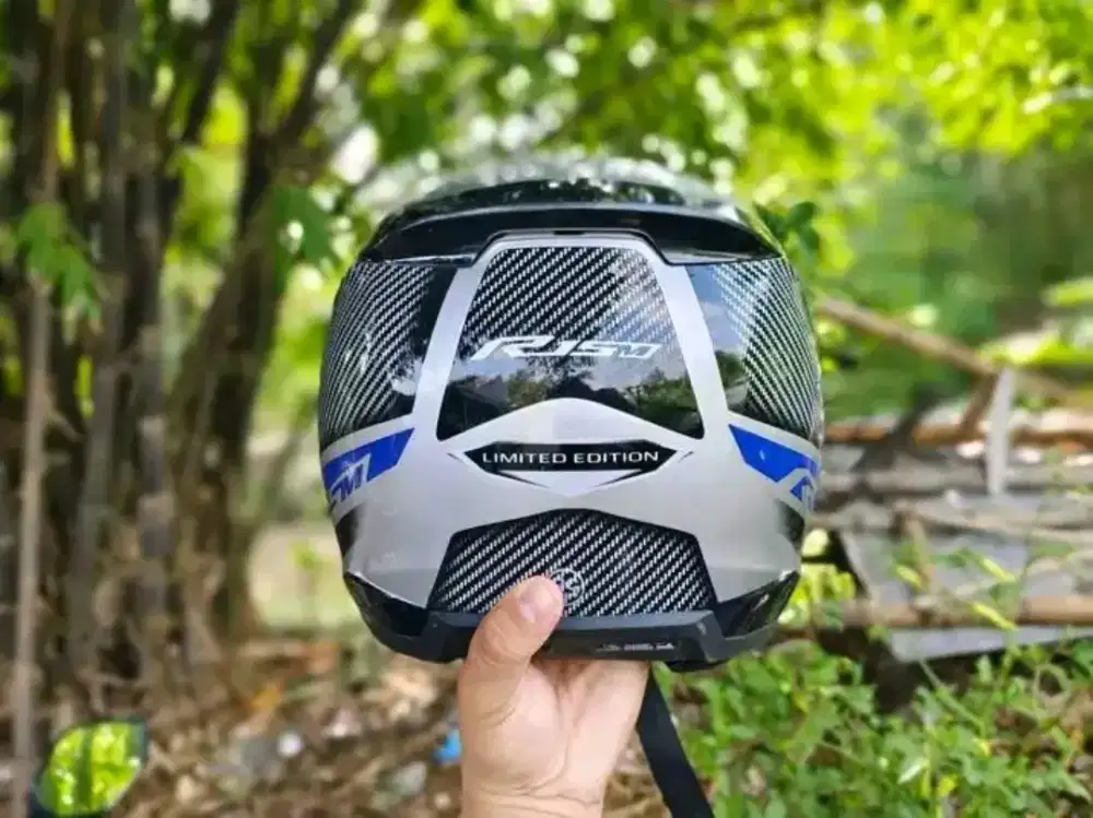 Helm Yamaha R15M