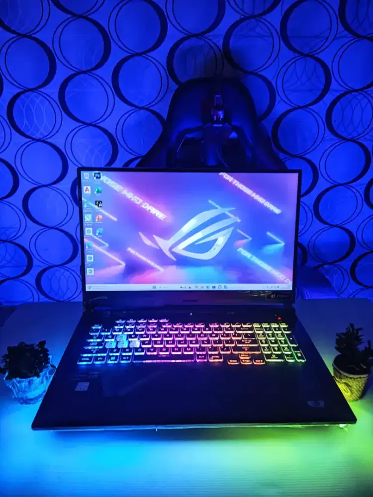 ASUS ROG G713QE-331 STRIX RAM 32GB/SSD 512GB/VGA NVIDIA RTX 3050TI