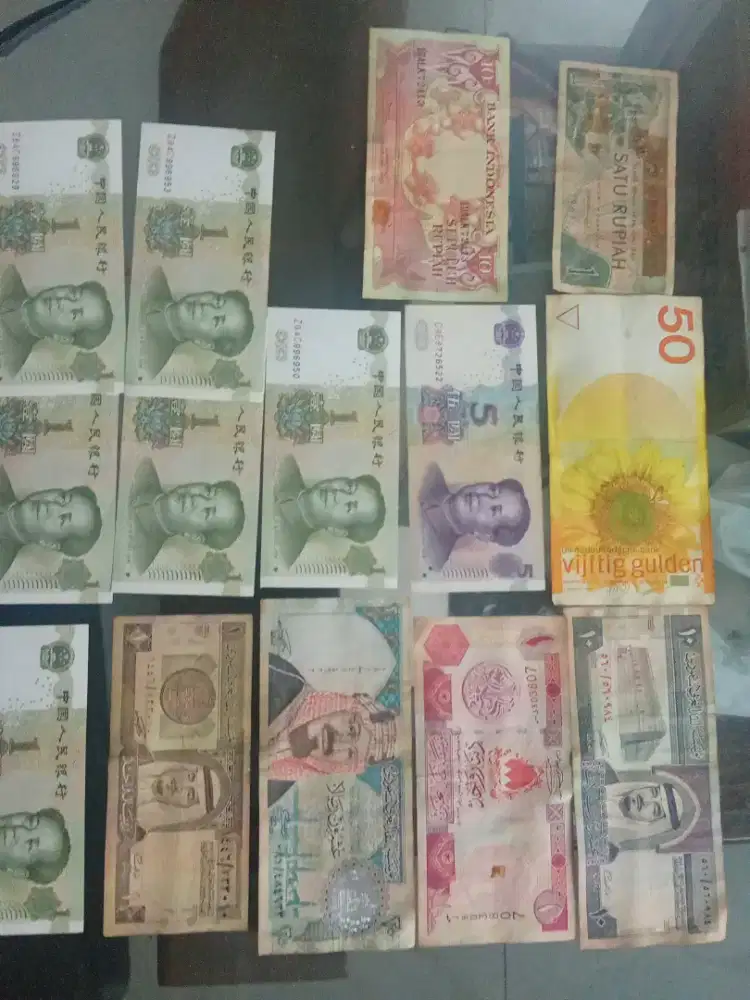 Uang lama berbagai negara