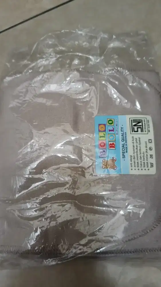 Di jual baju bayi nya usia 0 bln smpe 12 bln ready
