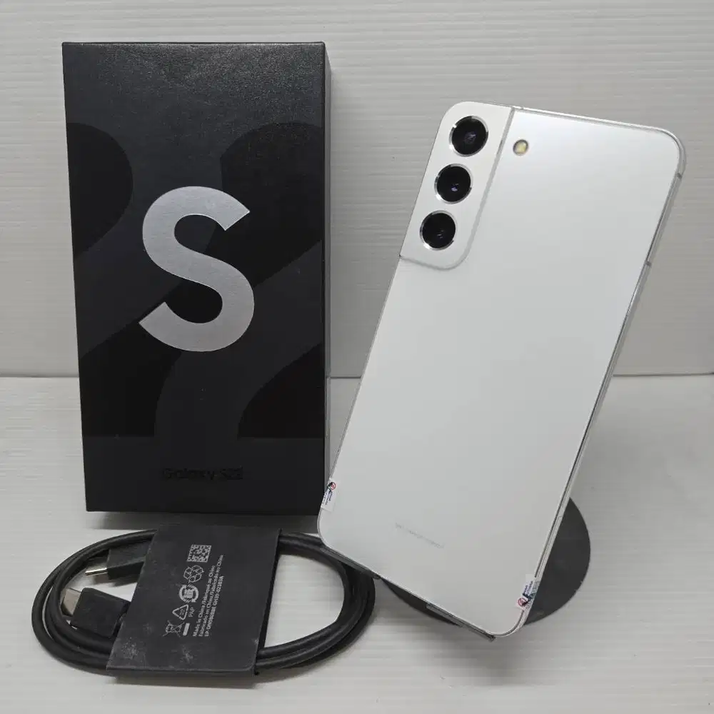 SUPER LIKE NEW 99% SAMSUNG GALAXY S22 5G 8/256 White LENGKAP RESMI