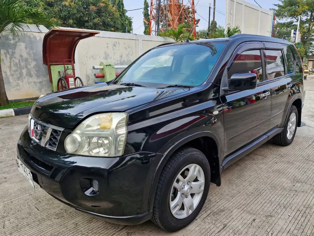 Nissan X-Trail 2011 Bensin