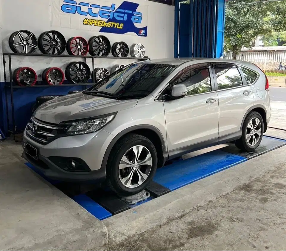 Jual Mobil Honda CRV 2.4 tahun 2014 odo kecil