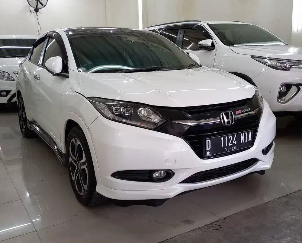 HONDA HRV HR-V PRESTIGE 1.8 AT 2016 KM 142rb BANDUNG