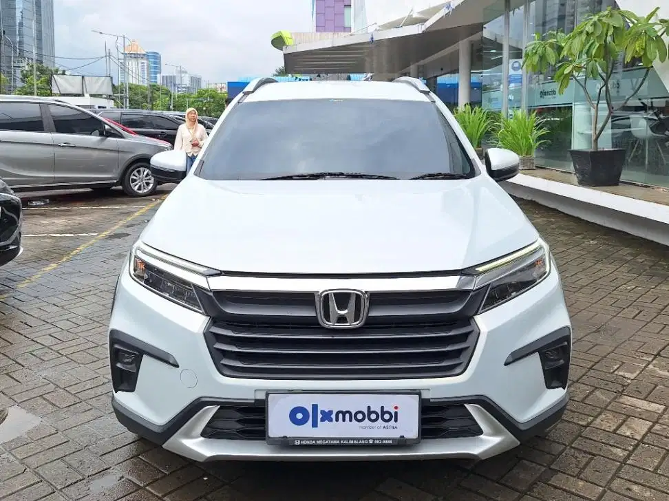 DP MURAH Honda BR-V 1.5 E Bensin-AT 2022 Putih CKIUB