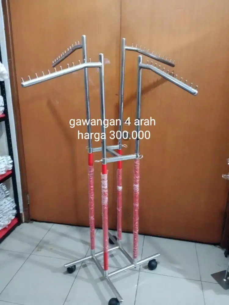 gantungan baju 4 arah