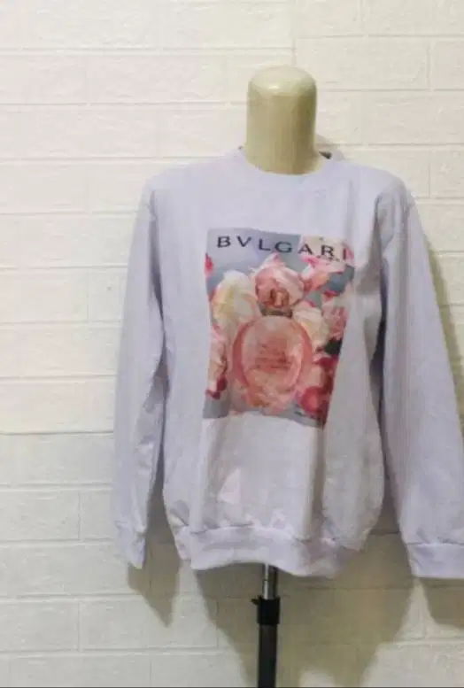 Sweater BVLGARI branded