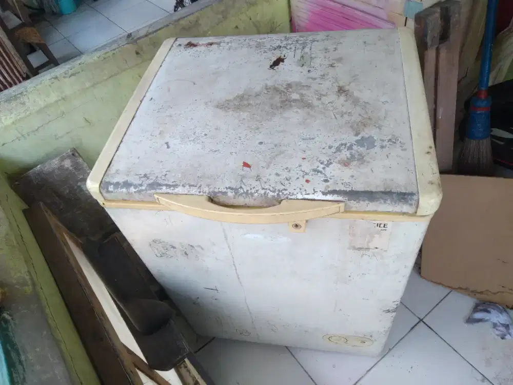 Freezer fujisei seken 500 murah aja nego