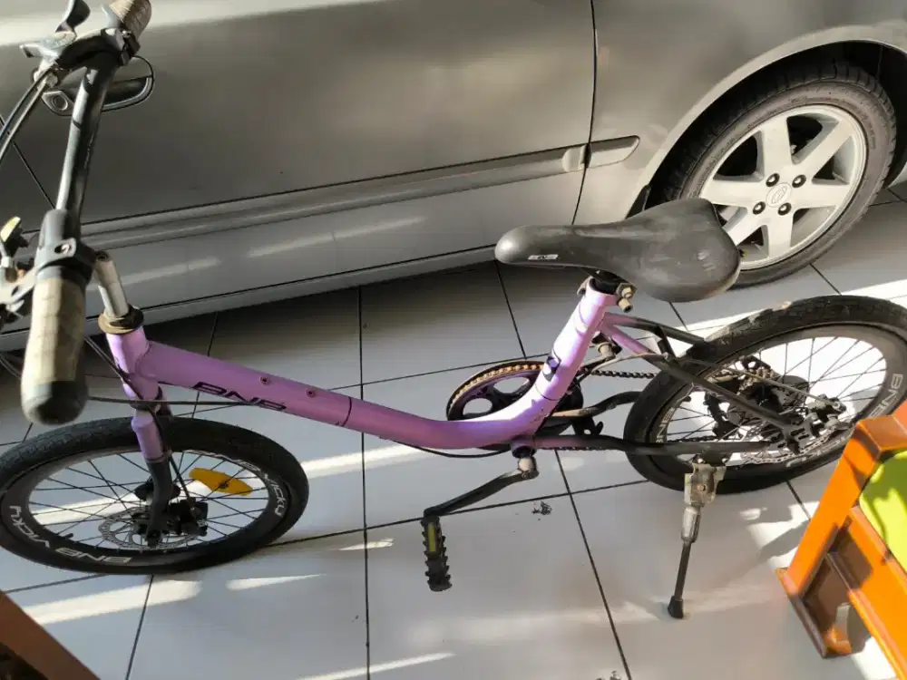 JUAL SEPEDA BNB MINION VICKY 20 INCH KONDISI MASIH LAYAK PAKAI