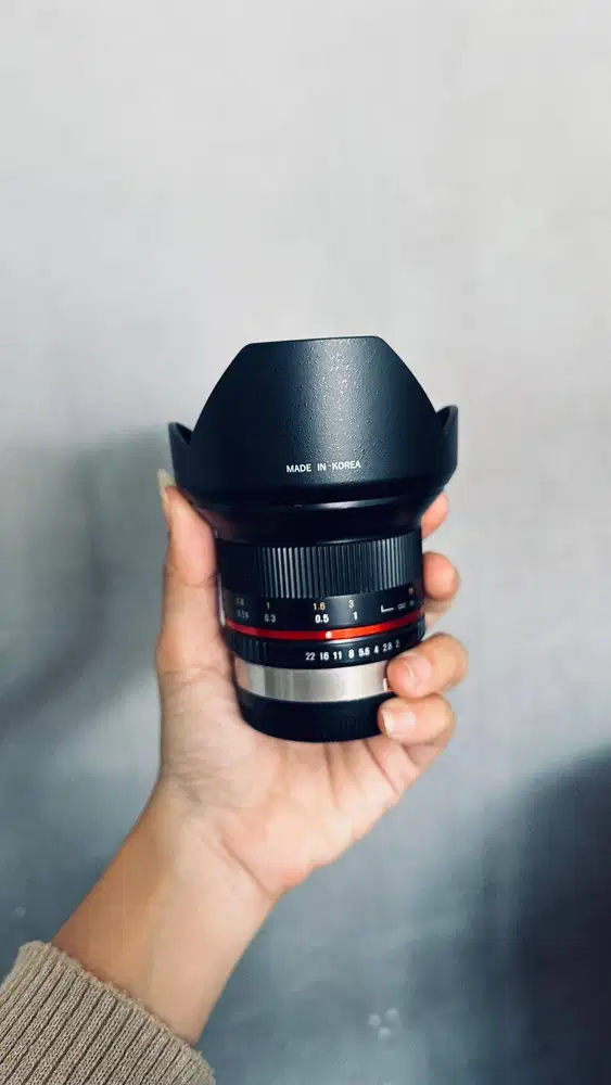 LENSA SAMYANG 12MM F2 FOR FUJI