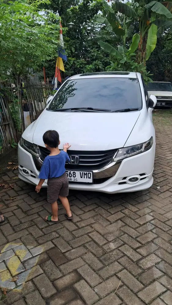 HONDA ODYSSEY RB3 2010 MATIC 2400CC PUTIH