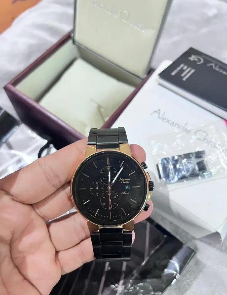 Jam Pria Alexandre Christie