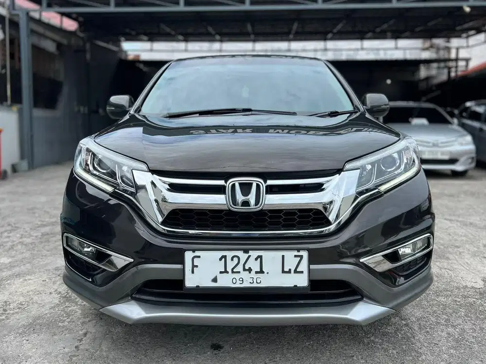 CRV Prestige 2.4 Automatic Sunroof 2015 akhir kondisi istimewa